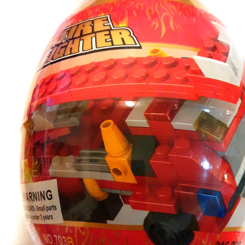 Dr. Star Fire Fighter Mini + Block Ages 3+